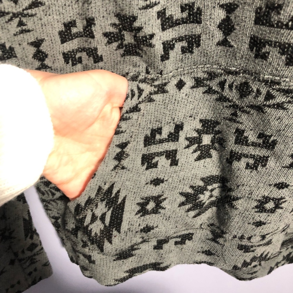 🦋Hollister zip-up sweatshirt🦋 - Picture 3 of 6